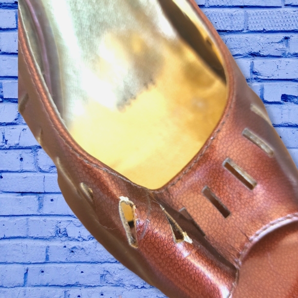 If Carrini Bronze Heels - Picture 8 of 13